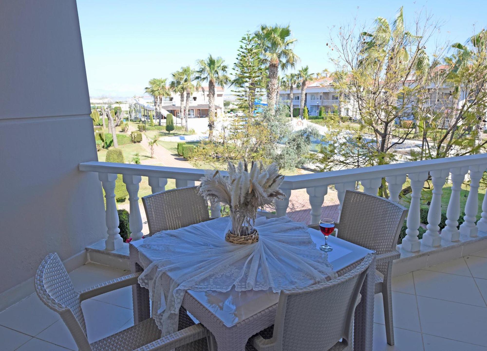 Bluehomes Villas Belek Eksteriør bilde